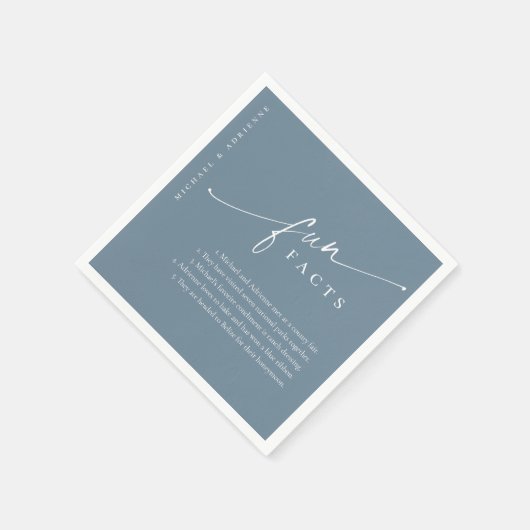 Blue Simple Modern Script Fun Fakten Hochzeit Serviette (Ecke)
