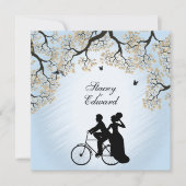 Blue Skies Fall Bicycle Wedding Einladung (Vorderseite)