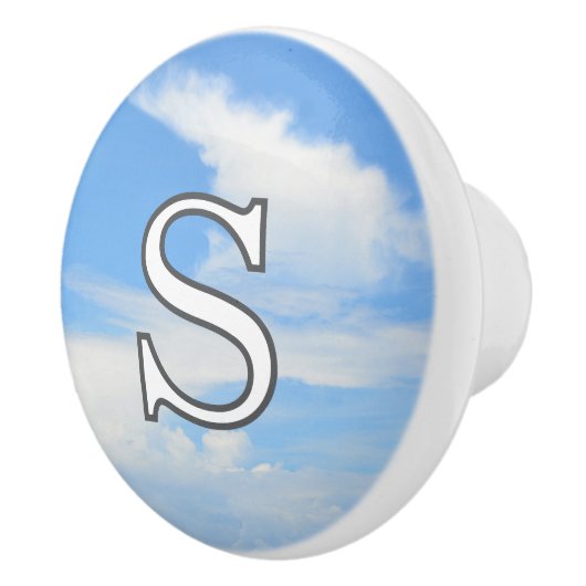 Blue Sky and White Cloud Monogram Keramikknauf (Rechts)