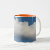Blue Sky Cloud Tasse v2 (VorderseiteRechts)