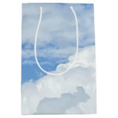 BLUE SKY CLOUDS FOTO MEDIUM GIFT BAG MITTLERE GESCHENKTÜTE (Vorderseite)