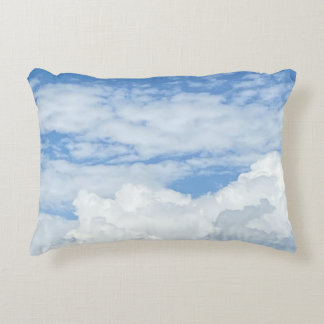BLUE SKY CLOUUDS FOTO ACCENT PILLOW DEKOKISSEN