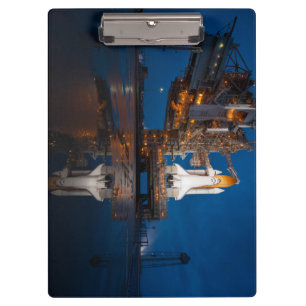 Blue Sky for Space Shuttle Atlantis Start Klemmbrett