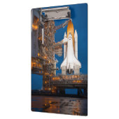 Blue Sky for Space Shuttle Atlantis Start Klemmbrett (Links)