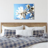 Blue Sky Magnolia Leinwand Magnolia (Insitu (Schlafzimmer))