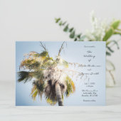 Blue Sky Palm Tree Tropical Island Beach Wedding Einladung (Stehend Vorderseite)