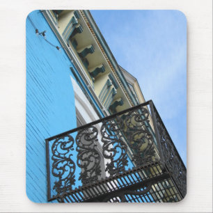 Blue Sky und Gebäude Mousepad