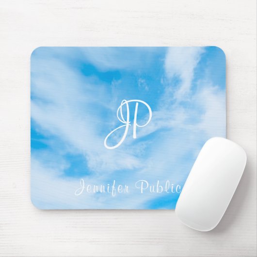 Blue Sky White Clouds Kalligrafie Text Monogram Mousepad (Mit Mouse)