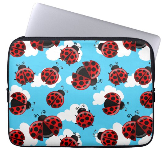 Blue Sky White Clouds Red Ladybug Käfer Laptopschutzhülle (Vorderseite)