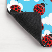 Blue Sky White Clouds Red Ladybug Käfer Mousepad (Ecke)