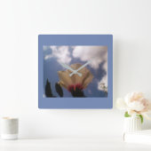 Blue Sky White Rose Quadratische Wanduhr (Zuhause)