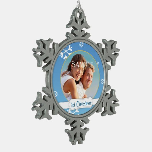 Blue Snowflake First Christmas Template Schneeflocken Zinn-Ornament (Links)