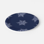Blue Snowflake gemusterte Papiere mittlerer Größe  Pappteller (Schrägansicht)