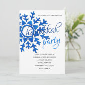 Blue Snowflake Hanukkah Party Einladung (Stehend Vorderseite)