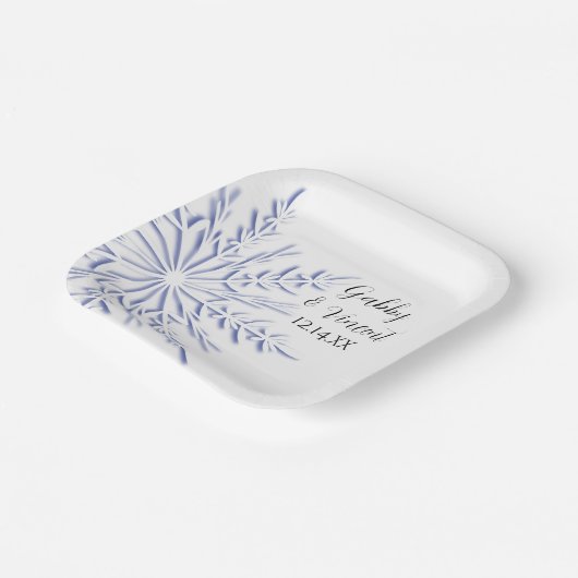 Blue Snowflake on White Winter Wedding Pappteller (Gewinkelt)