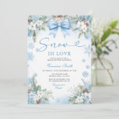 Blue Snowflake Snow in Love Winter Bridal Shower Einladung (Stehend Vorderseite)