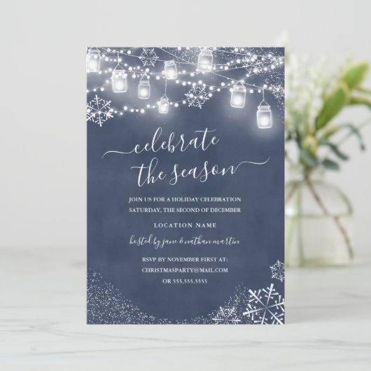 Blue Snowflake String Lights Red Christmas Einladung (Stehend Vorderseite)