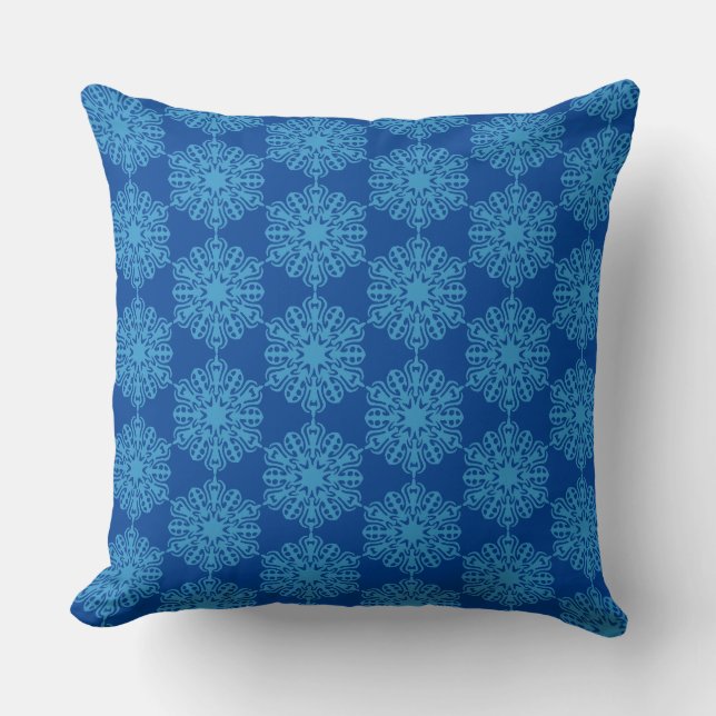 Blue Snowflake Winter Holiday Throw Kissen (Vorderseite)