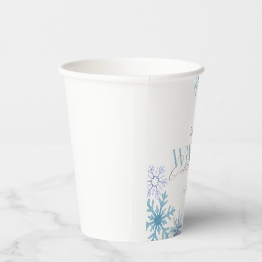 Blue Snowflake Winter Wonderland First Birthday Pappbecher (Rechts)