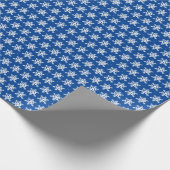 Blue Snowflake Wrapping Paper Geschenkpapier (Ecke)