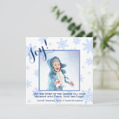 Blue Snowflakes Holiday Joy Square Foto Card (Stehend Vorderseite)