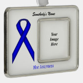 Blue Standard Ribbon Tmpl (H-O) von Kenneth Yoncic Rahmen-Ornament Silber (Rechts)