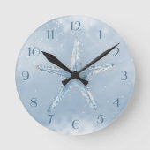 Blue Starfish With Stars Runde Wanduhr (Vorderseite)