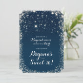 Blue Starry Night Sky Celestial Sweet 16 Einladung (Stehend Vorderseite)