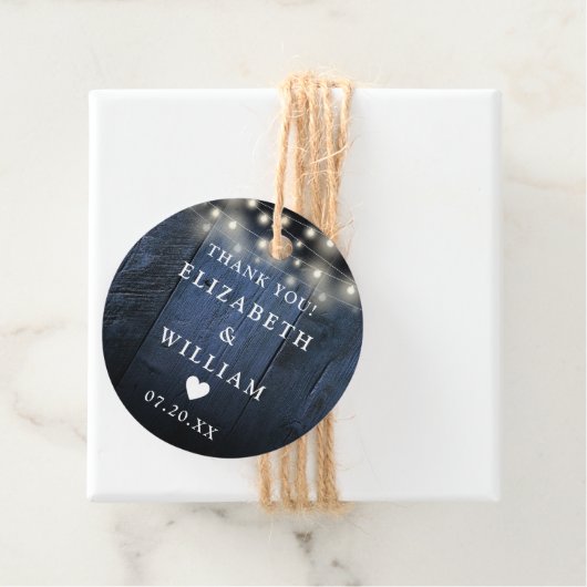 Blue String Lights Rustic Wood Boho Barn Wedding Geschenkanhänger (Beispiel)