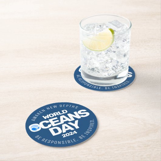 Blue Stylized Earth Waves Runder Pappuntersetzer (Vor Ort)