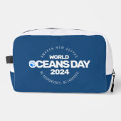 Blue Stylized Earth Waves Waschbeutel (Vorderseite)