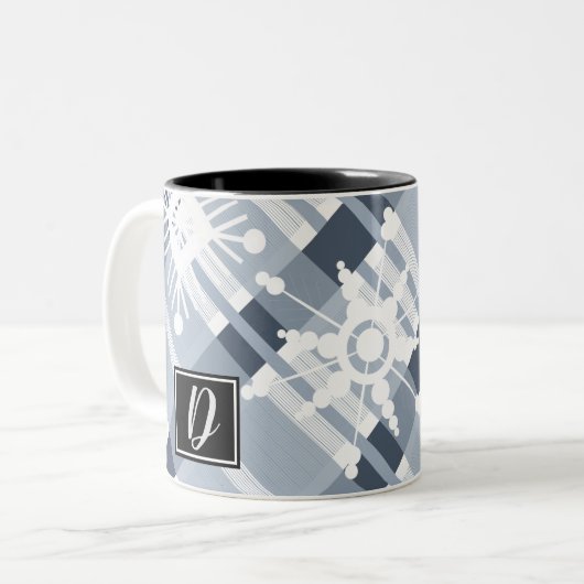 Blue Sweater Kariert Initial Snowflake Weihnachten Zweifarbige Tasse (Vorderseite Links)