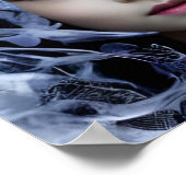 Blue Symmetry: Ein fotorealistisches Portrait eine Poster (Ecke)