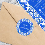 Blue Talavera Spanische Fliesen alle in einer Hoch Runder Aufkleber<br><div class="desc">Blue Azulejo Talavera Spanisch mexikanische Fliesen elegante Hochzeitsaufkleber Vorlage ,  lebhafte kühle Farben moderne lässige Typografie Hochzeitsaufkleber Braut und Bräutigam Namen Aufkleber</div>