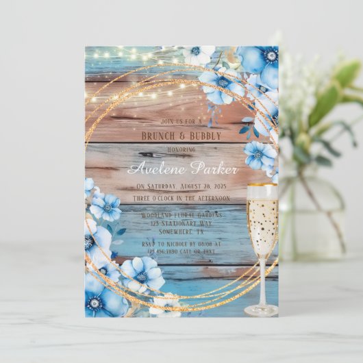 Blue Tan Wood Lights Florals Brunch & Bubbly Einladung (Stehend Vorderseite)