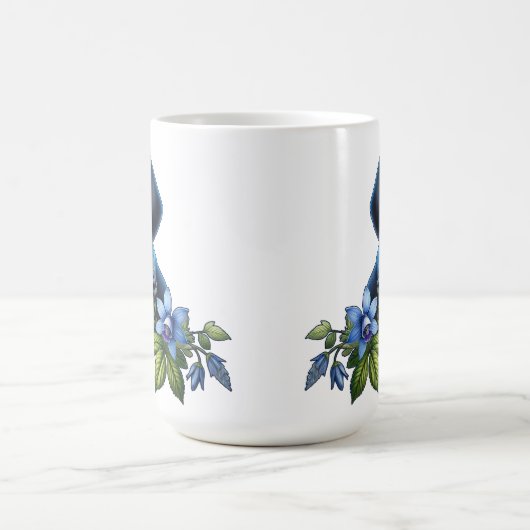 Blue Tick Hound Puppy mit zarten blauen Blüten Kaffeetasse (Mittel)
