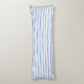 Blue Ticking Stripes Bauernhof Mit Monogramm Seitenschläferkissen (Rückseite (Vertikal))