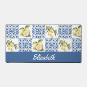 Blue Tile French Country Lemon Custom Name Schreibtischunterlage (Vorderseite)