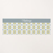 Blue Tile French Country Lemon Name Monogram Yogamatte (Vorderseite (Horizontal))