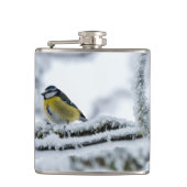 Blue Tit Bird auf der Snowy Branch Flachmann (Vorderseite)