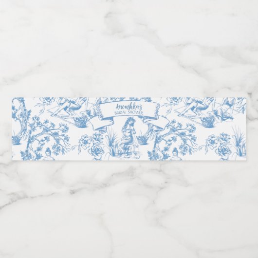 Blue Toile de Jouy Brautparty Wasserflaschenetikett (Einzelnes Label)