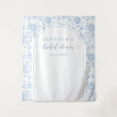Blue Toile Porcelain Floral Bridal Shower Backdrop Wandteppich (Vorderseite)