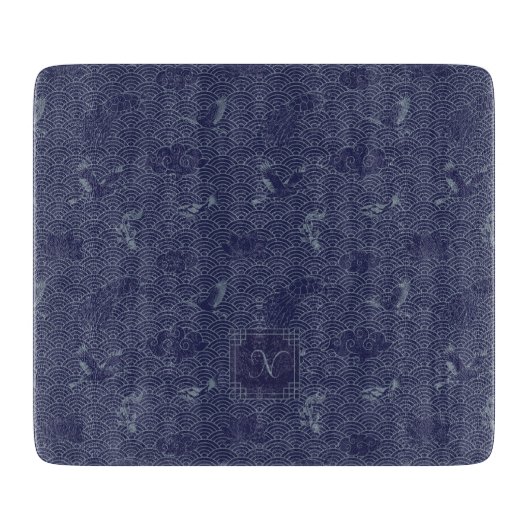 Blue Traditional Japanese Wave Seigaiha Monogram Schneidebrett (Vorderseite)