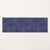 Blue Traditional Japanese Wave Seigaiha Monogram Yogamatte (Vorderseite (Horizontal))