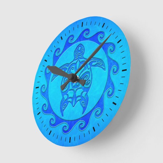 Blue Tribal Turtle Sun Runde Wanduhr (Winkel)