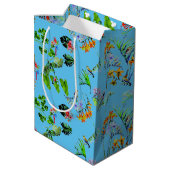 Blue Tropical Paradise Medium Geschenktasche Mittlere Geschenktüte (Rückseite Schrägansicht)