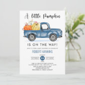 Blue Truck Ein kleines Pumpkin Boy Fall Baby Dusch Einladung (Stehend Vorderseite)