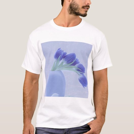 Blue Tulips Still Life T-Shirt (Vorderseite)