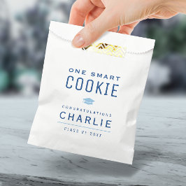 Blue Typografy One Smart Cookie Abschluss Geschenktütchen