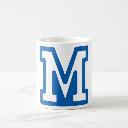 Blue Varsity Letter M Monogram Kaffeetasse (Mittel)